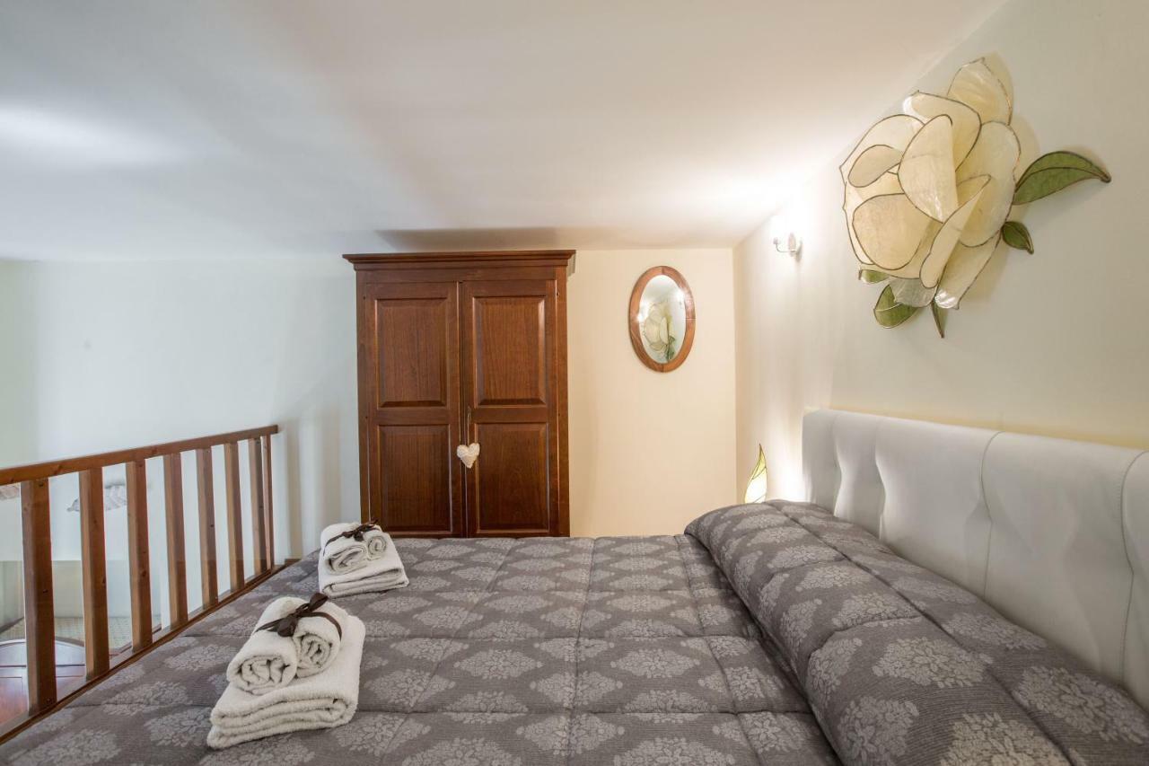 Charming Suite Cavour Heart Of Florenz Exterior foto